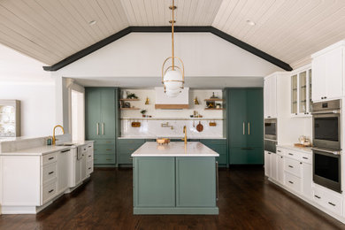 Example of a transitional kitchen design in St Louis
