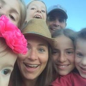 Shari Hales's photo