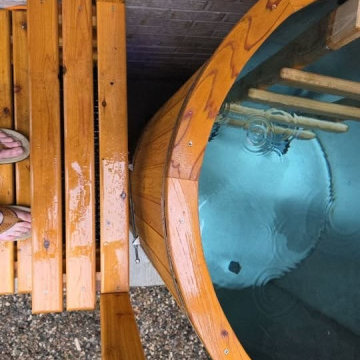 Vertical cedar cold plunge 60" Tall