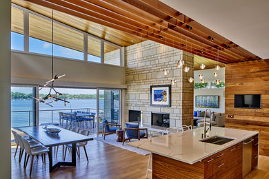 Inspiration for a contemporary kitchen remodel in Grand Rapids