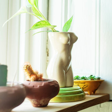 My Houzz: Vintage Collectors' Artfully Curated Walk-Up