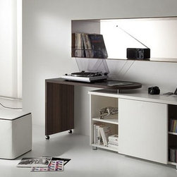 dCom Desk - Desks And Hutches