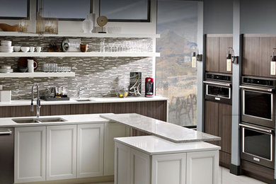 Inspiration for a modern kitchen remodel in Albuquerque