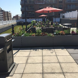 Homeowner, rooftop - Outdoor Pots And Planters