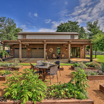 "Rustic-Luxe" Guest House - Barn Renovation