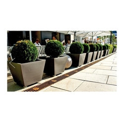 Serralunga - Kabin Outdoor Planters Square by Serralunga - Outdoor Pots And Planters