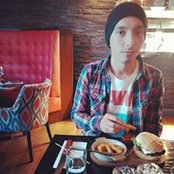 Sam Adams's photo