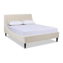 Eva’s Bedroom