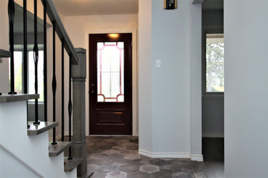 Inspiration for a timeless home design remodel in Montreal
