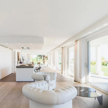 Sliding safety patio door