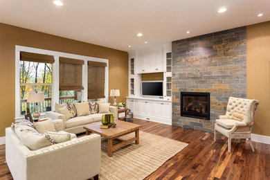 Inspiration for a craftsman family room remodel in Los Angeles