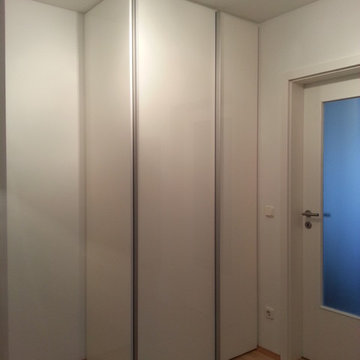 Garderobenschrank
