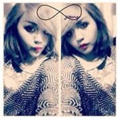 Fira Dhastika's photo