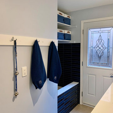 DOG BATH / LAUNDRY / POWDER ROOM