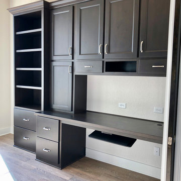 Transitional: 4,288 ft²/4 BR/3.5 BA/1 ST home