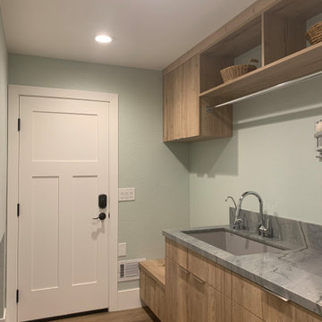 MUDROOM/LAUNDRY-Super functional, lots of storage, bench & deep sink