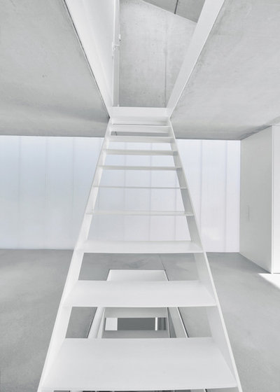 Современный Лестница by FINCKH ARCHITEKTEN BDA