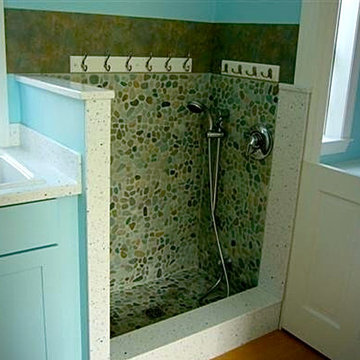 Classic White Bathroom/Laundry area/Dog Shower