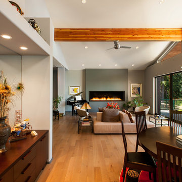 Bright Colors Breathe Style into Transitional (Custom Home)