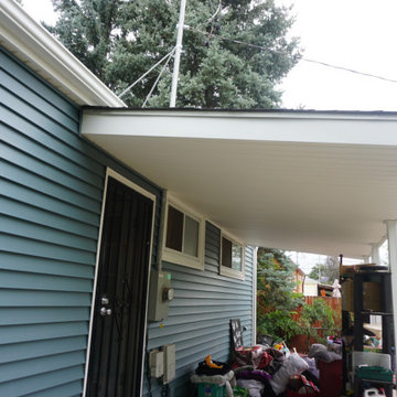 Quest Vinyl siding in Portsmouth Blue