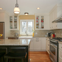 Kitchen cabinet color