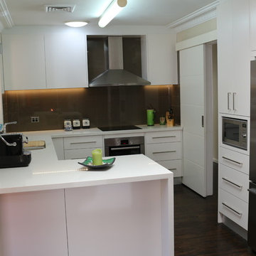 Kitchen cabinets and benchtop design