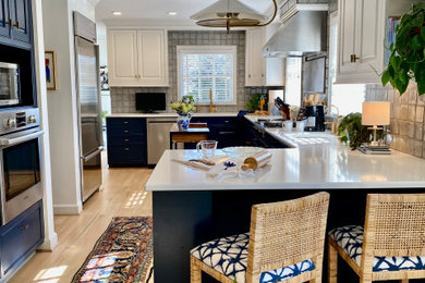 Inspiration for an eclectic kitchen remodel in Jacksonville