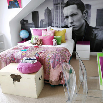 Eclectic teenager bedroom