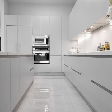 Sleek Elegance - Full Matte Lacquer Kitchen Project