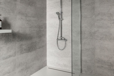 グラスゴーにあるコンテンポラリースタイルのおしゃれな浴室の写真