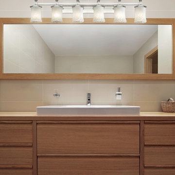 Veneto Luce Deco Bath Bar, Cylinder With Rippled Rim With Whitewash Glass above