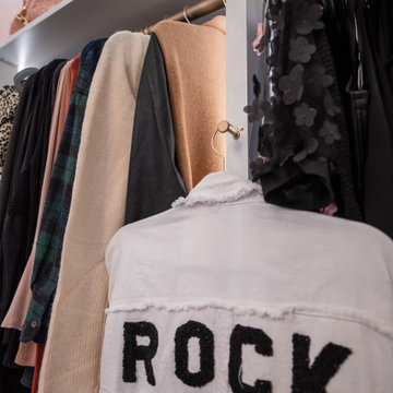 Glamorous Walk In Closet