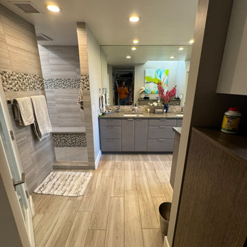 Bathroom's