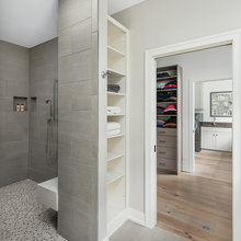 Diego's bathroom