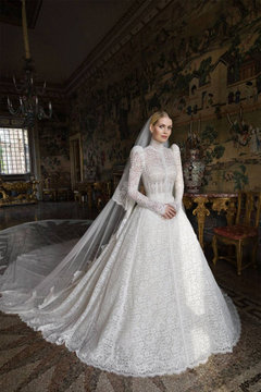 What do you think of this wedding dress? S. Sarandon's daughter | Houzz Forum What do you think of this wedding dress? S. Sarandon's daughter | Houzz Forum