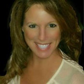 Mindy Worth's photo