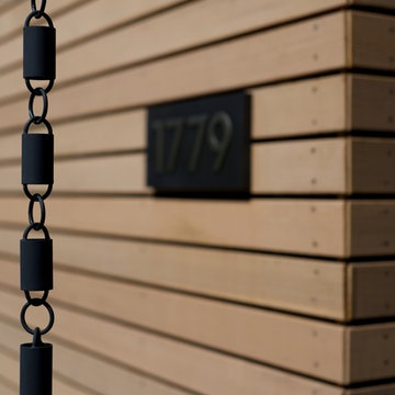 Rain screen and rain chain
