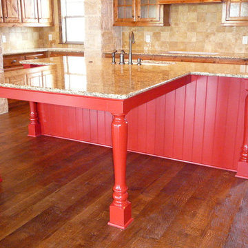 Train Custom Homes-Pictures of Custom Kitchens in Custom Homes.