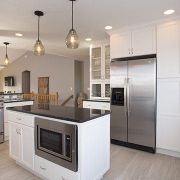 Transitional Kitchen in East Sioux Falls, South Dakota