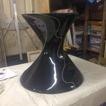 Hershey Kiss table base