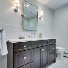 simple master bathroom