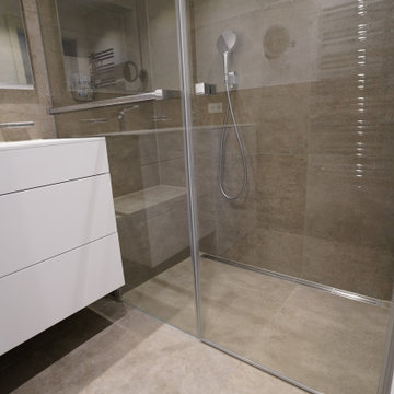 Aus einem Badezimmer wird ein Duschbad in München Perlach