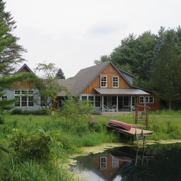 Rustic Cottage outside or Ann Arbor