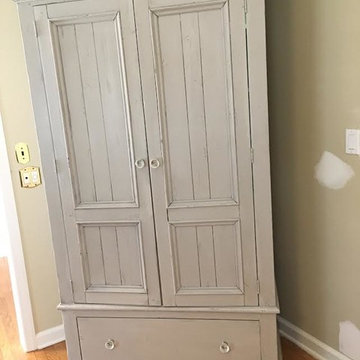 Knotty Pine Piece Painted With Distressing