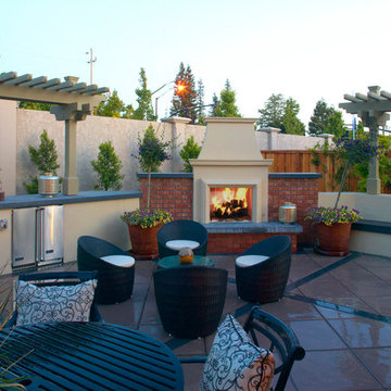 SummerHill Homes Outdoor Spaces: Enclave at Waverly Place Residence 3 Backyard
