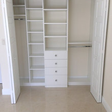 Begehbarer Schrank