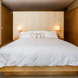 Tiger Maple Bedroom Suite - Beds