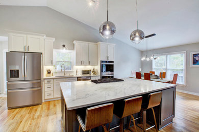 Elegant kitchen photo in Atlanta