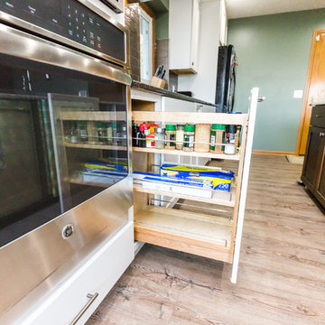 Woodbridge Transitional Kitchen Remodel