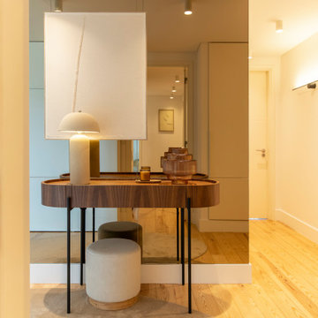 Round Wood Console in Entry Hall, Lisbon